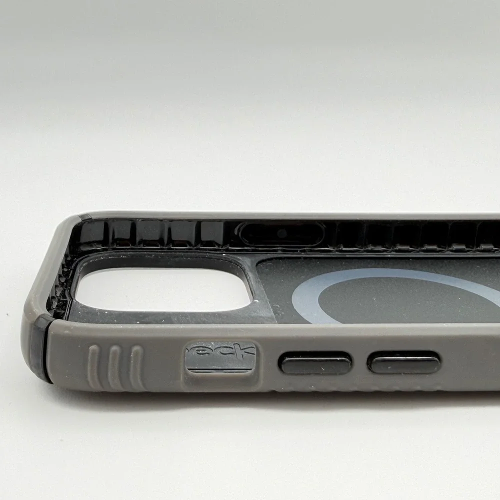 Speck‎ Phone Case iPhone 13 Pro 6.1 Gray MagSafe Presidio 2 Grip
